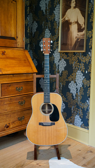 Solo Guitar Stand